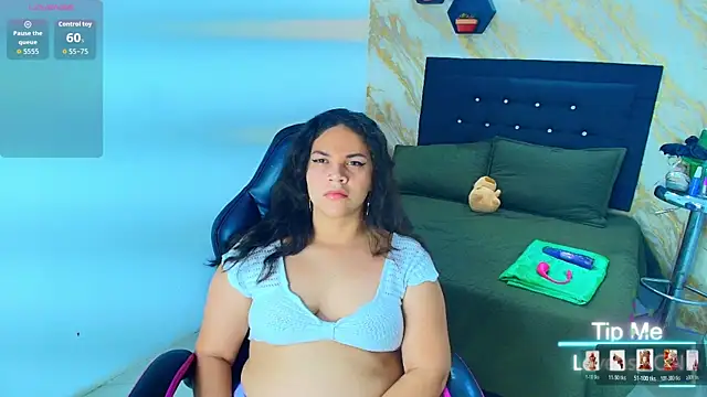 Snapshot of scarlettt__joness chatting on 1, 4, 2026 scarlettt joness online show from 1, 4, 2026