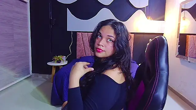 Snapshot of scarlettt__joness chatting on 23, 4, 2026 scarlettt joness online show from 23, 4, 2026