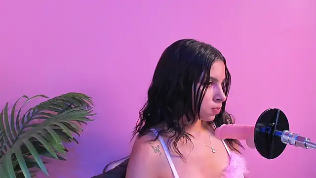 Snapshot of Lia_owenss chatting on 15, 4, 2026 Lia owenss online show from 15, 4, 2026