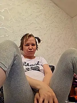  LOLA-LOLA  online show from 11, 4, 2026