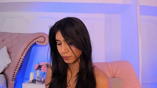 Snapshot of LucianaBlanco_ chatting on 7, 4, 2026 LucianaBlanco online show from 7, 4, 2026