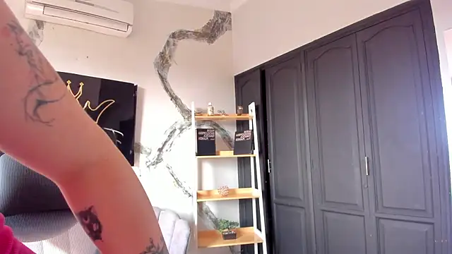 Snapshot of AphroditeSweett chatting on 21, 3, 2026 AphroditeSweett online show from 21, 3, 2026