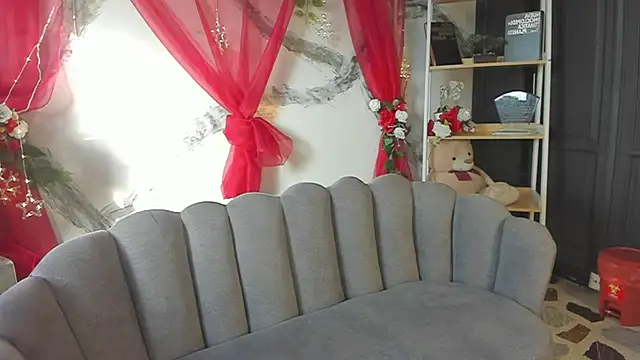 Snapshot of AphroditeSweett chatting on 16, 4, 2026 AphroditeSweett online show from 16, 4, 2026