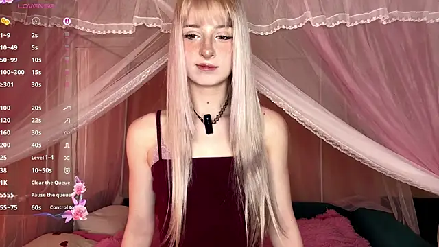 Snapshot of OnlyEva1 chatting on 3, 4, 2026 OnlyEva1 online show from 3, 4, 2026