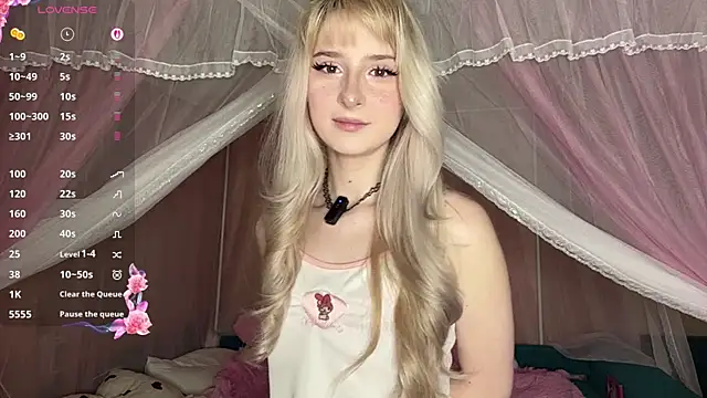 Snapshot of OnlyEva1 chatting on 14, 4, 2026 OnlyEva1 online show from 14, 4, 2026