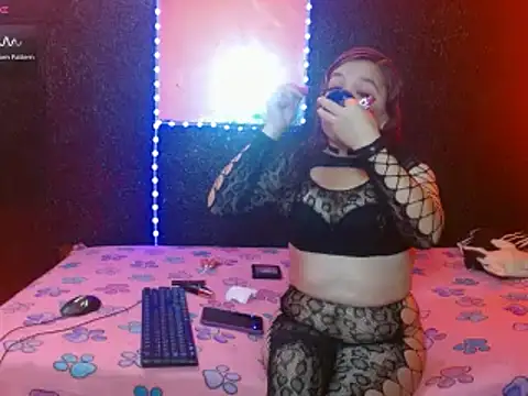 Snapshot of TabooAngel17 chatting on 24, 3, 2026 TabooAngel17 online show from 24, 3, 2026