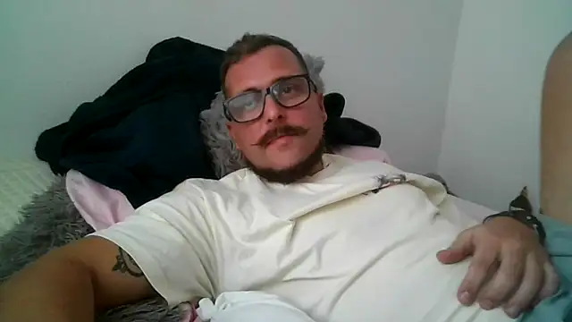 Snapshot of yanick931 chatting on 2, 4, 2026 yanick931 online show from 2, 4, 2026