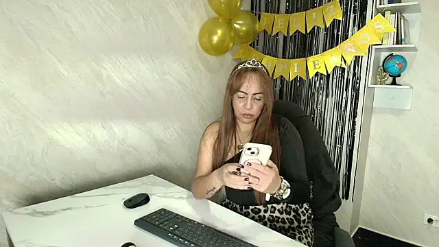 Snapshot of Helenn_Moore chatting on 10, 4, 2026 Helenn Moore online show from 10, 4, 2026