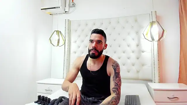 Snapshot of JEAN_LEWIS2 chatting on 6, 4, 2026 JEAN LEWIS2 online show from 6, 4, 2026