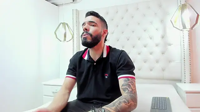 Snapshot of JEAN_LEWIS2 chatting on 7, 4, 2026 JEAN LEWIS2 online show from 7, 4, 2026