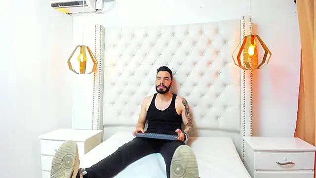 Snapshot of JEAN_LEWIS2 chatting on 17, 4, 2026 JEAN LEWIS2 online show from 17, 4, 2026