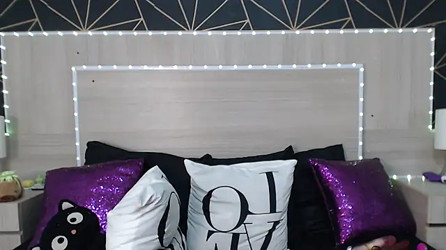 Snapshot of SamanthaMarcus chatting on 16, 4, 2026 SamanthaMarcus online show from 16, 4, 2026