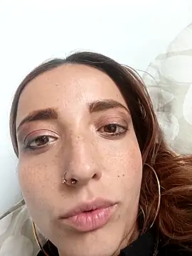 sidneey lovee online show from 14, 4, 2026