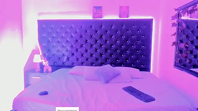 Snapshot of BellaRoge chatting on 17, 4, 2026 BellaRoge online show from 17, 4, 2026