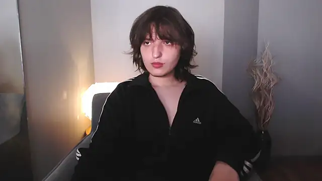 Snapshot of delalex chatting on 20, 7, 2026 delalex online show from 20, 7, 2026