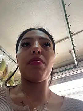 Snapshot of sylphiee_ chatting on 24, 3, 2026 sylphiee online show from 24, 3, 2026