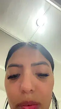 Snapshot of sylphiee_ chatting on 5, 4, 2026 sylphiee online show from 5, 4, 2026