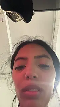 Snapshot of sylphiee_ chatting on 6, 4, 2026 sylphiee online show from 6, 4, 2026