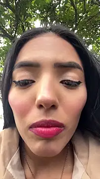 Snapshot of sylphiee_ chatting on 11, 4, 2026 sylphiee online show from 11, 4, 2026