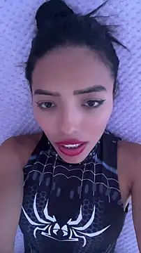 Snapshot of sylphiee_ chatting on 13, 4, 2026 sylphiee online show from 13, 4, 2026