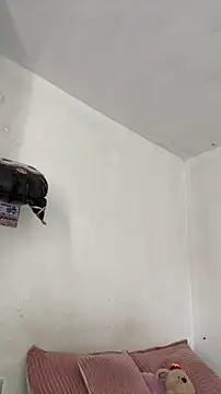 Snapshot of sylphiee_ chatting on 14, 4, 2026 sylphiee online show from 14, 4, 2026