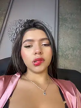 Snapshot of LolliePopsXXX chatting on 8, 4, 2026 LolliePopsXXX online show from 8, 4, 2026