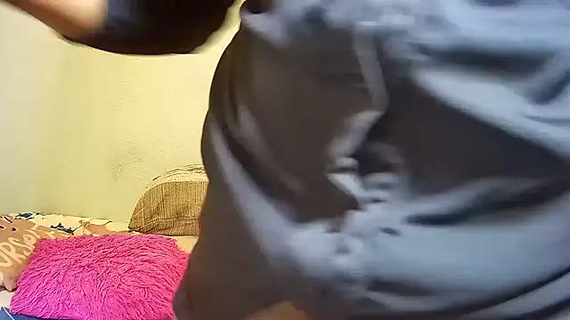 Snapshot of embarbianc chatting on 5, 4, 2026 embarbianc online show from 5, 4, 2026