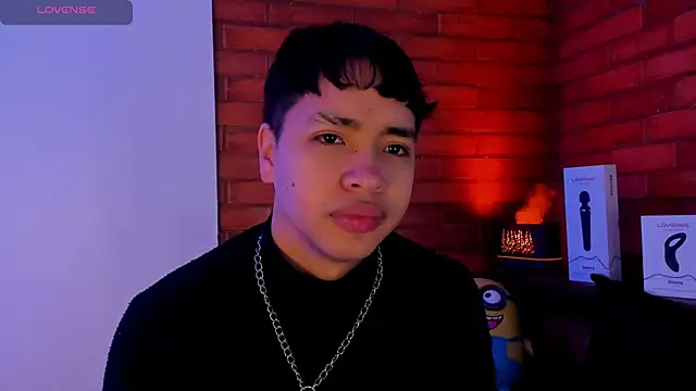 Snapshot of Lee_Colee chatting on 9, 4, 2026 Lee Colee online show from 9, 4, 2026