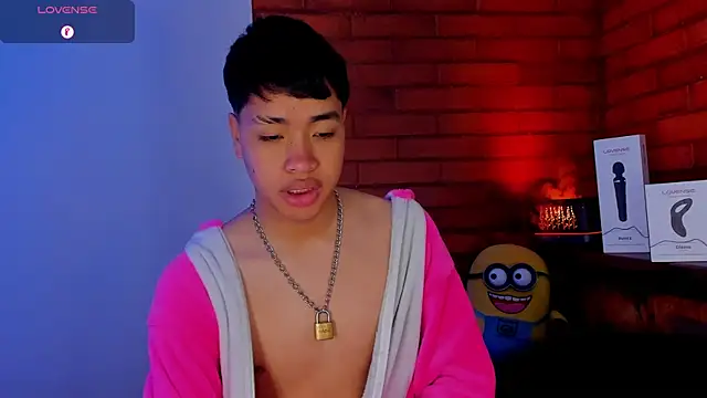 Snapshot of Lee_Colee chatting on 17, 4, 2026 Lee Colee online show from 17, 4, 2026