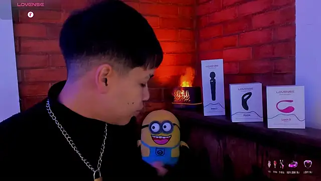 Snapshot of Lee_Colee chatting on 26, 4, 2026 Lee Colee online show from 26, 4, 2026