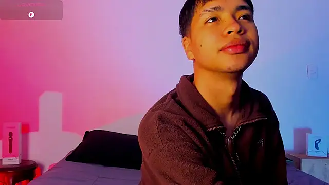 Snapshot of Lee_Colee chatting on 28, 4, 2026 Lee Colee online show from 28, 4, 2026