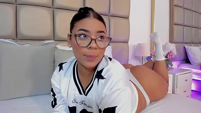 Snapshot of lilly_williamss chatting on 28, 3, 2026 lilly williamss online show from 28, 3, 2026