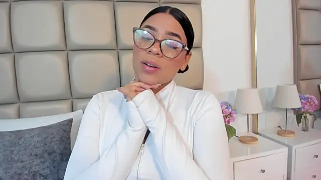 Snapshot of lilly_williamss chatting on 2, 4, 2026 lilly williamss online show from 2, 4, 2026