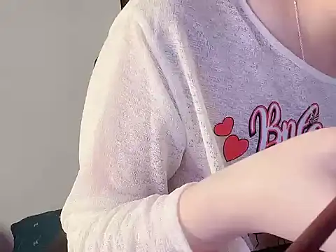 Snapshot of hunhun122 chatting on 7, 4, 2026 hunhun122 online show from 7, 4, 2026