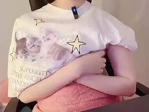 Snapshot of hunhun122 chatting on 9, 4, 2026 hunhun122 online show from 9, 4, 2026