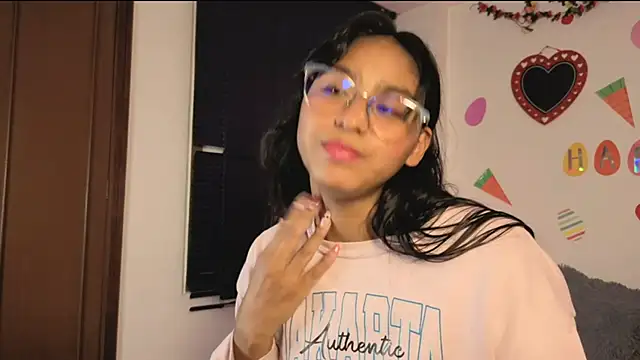 Snapshot of PaulaCutexs chatting on 9, 4, 2026 PaulaCutexs online show from 9, 4, 2026