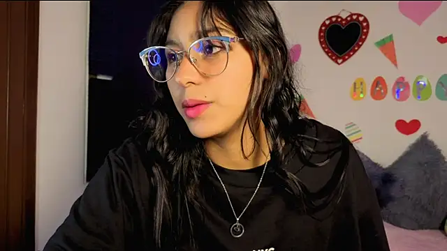 Snapshot of PaulaCutexs chatting on 16, 4, 2026 PaulaCutexs online show from 16, 4, 2026