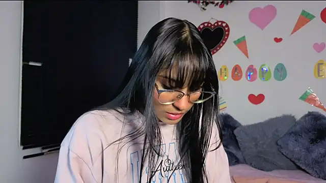 Snapshot of PaulaCutexs chatting on 19, 4, 2026 PaulaCutexs online show from 19, 4, 2026