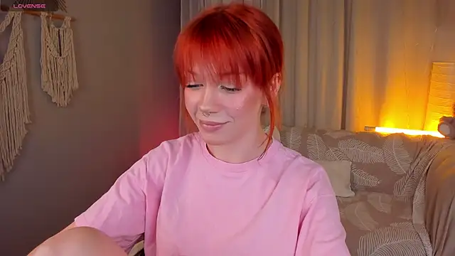 Snapshot of lisa_sunny_ chatting on 25, 4, 2026 lisa sunny online show from 25, 4, 2026