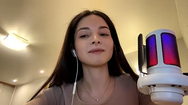 Snapshot of Mikytiki chatting on 13, 3, 2026 Mikytiki online show from 13, 3, 2026