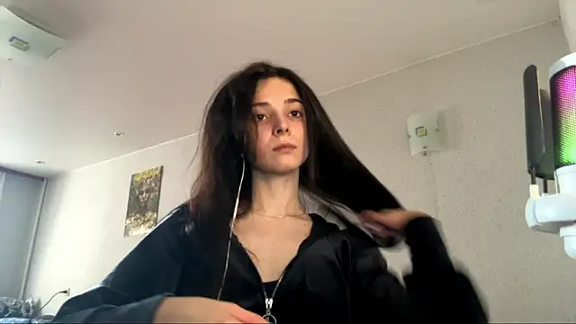 Snapshot of Mikytiki chatting on 23, 3, 2026 Mikytiki online show from 23, 3, 2026