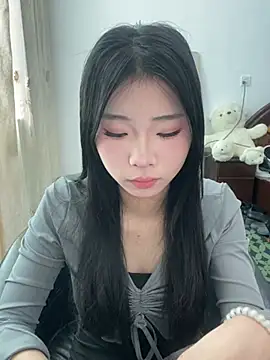 Snapshot of yiyibaby2026 chatting on 2, 4, 2026 yiyibaby2026 online show from 2, 4, 2026