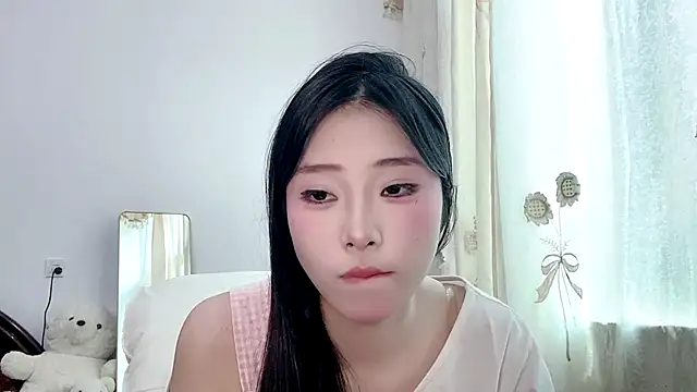 Snapshot of yiyibaby2026 chatting on 10, 4, 2026 yiyibaby2026 online show from 10, 4, 2026