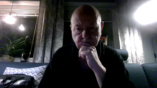 Snapshot of Buggemann chatting on 21, 3, 2026 Buggemann online show from 21, 3, 2026