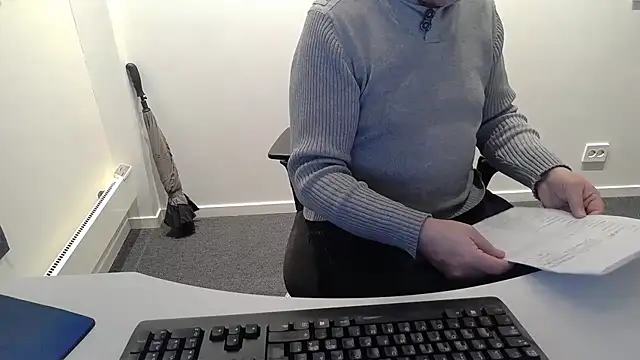 Snapshot of Buggemann chatting on 7, 4, 2026 Buggemann online show from 7, 4, 2026