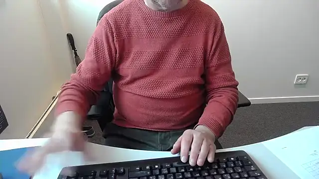 Snapshot of Buggemann chatting on 20, 4, 2026 Buggemann online show from 20, 4, 2026