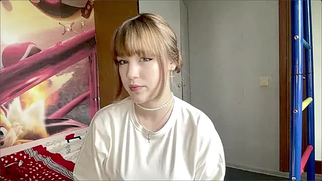Snapshot of AnnaWasp chatting on 17, 4, 2026 AnnaWasp online show from 17, 4, 2026