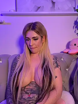 Snapshot of SelinaGalinsky6 chatting on 17, 3, 2026 SelinaGalinsky6 online show from 17, 3, 2026