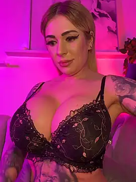 Snapshot of SelinaGalinsky6 chatting on 20, 3, 2026 SelinaGalinsky6 online show from 20, 3, 2026