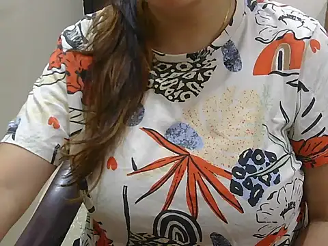 Snapshot of spicy_Zara chatting on 1, 6, 2026 spicy Zara online show from 1, 6, 2026